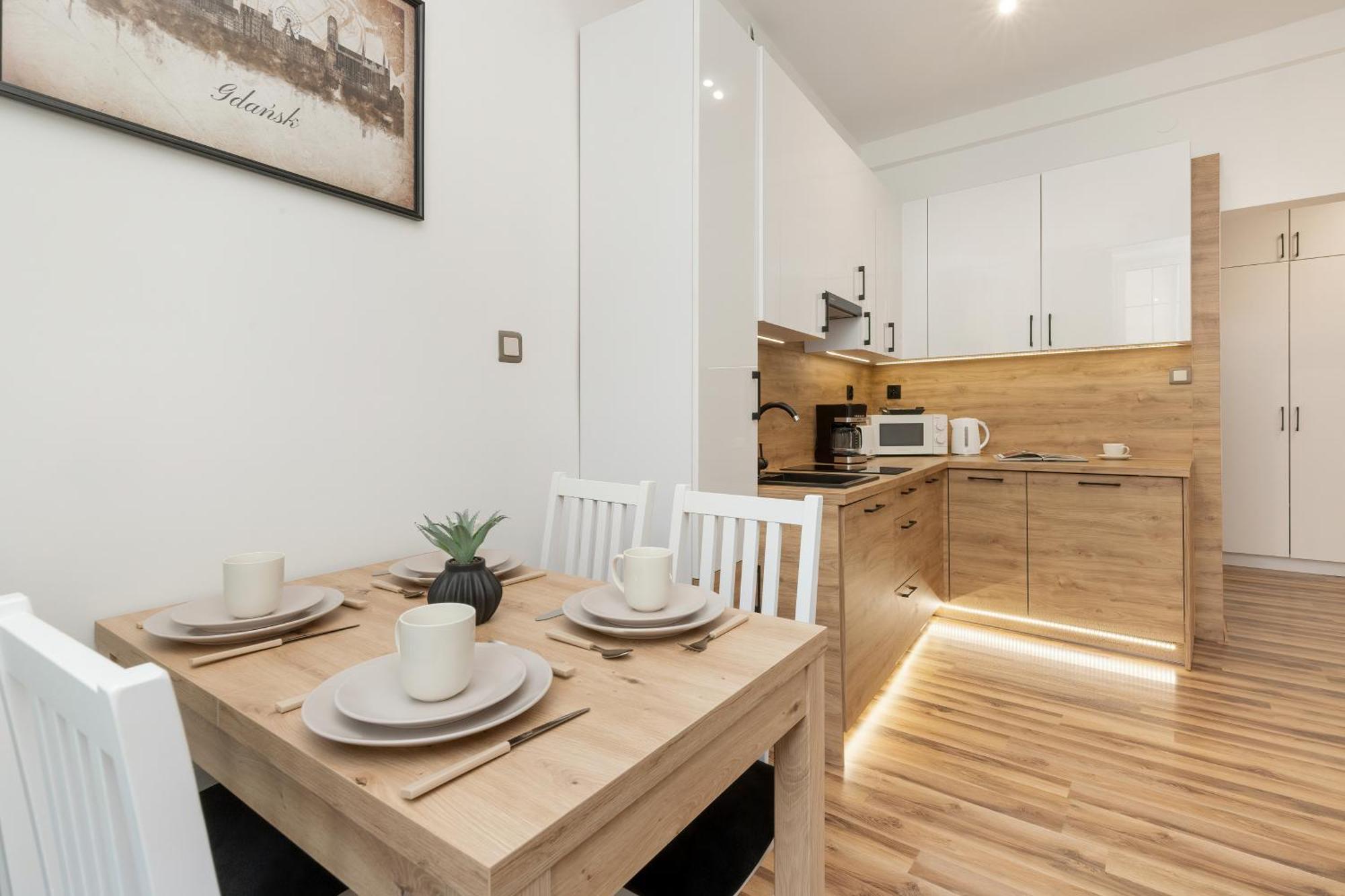 Huoneisto Cosy In Center By Renters Gdańsk